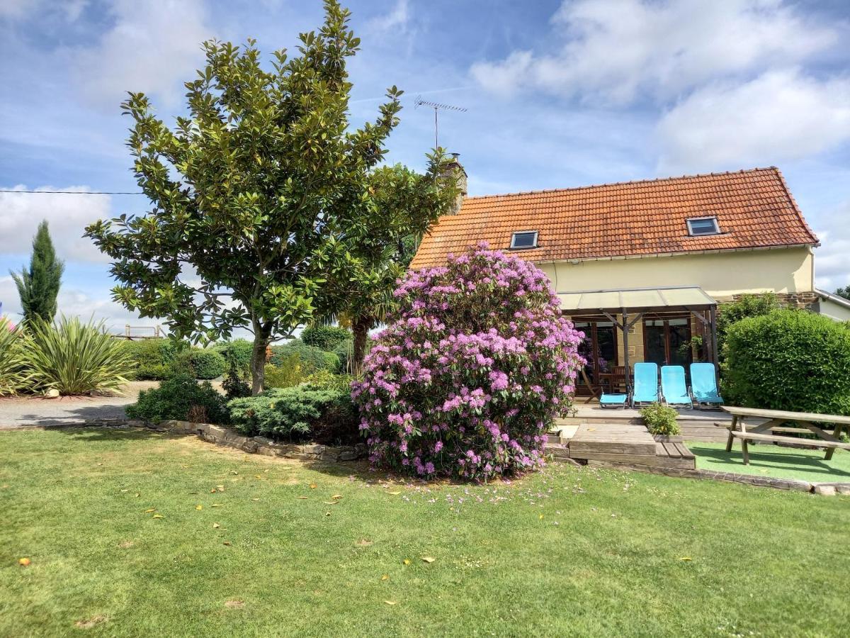 La Gasteboisiere With Swimming Pool And Games Room Le Mesnil-Adelee ภายนอก รูปภาพ